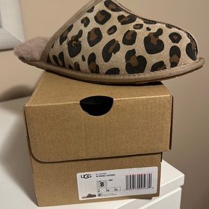 Women’s NWT UGG Pearle Leopard slippers